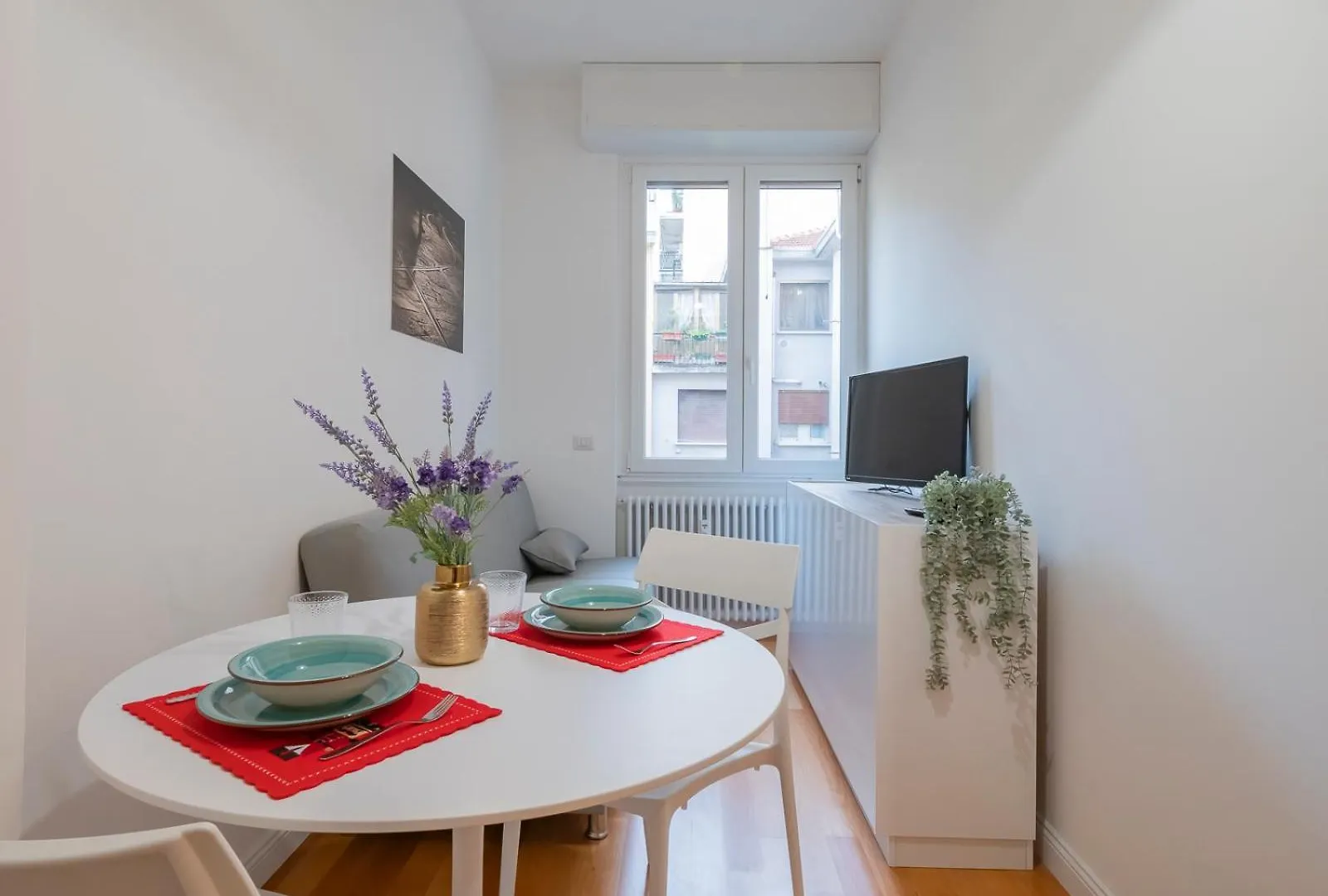 I Host Apartment - Gressoney 3 Milan Italy