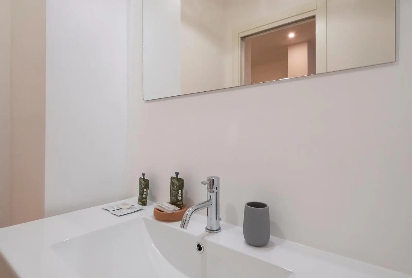 I Host Apartment - Gressoney 3 Milan