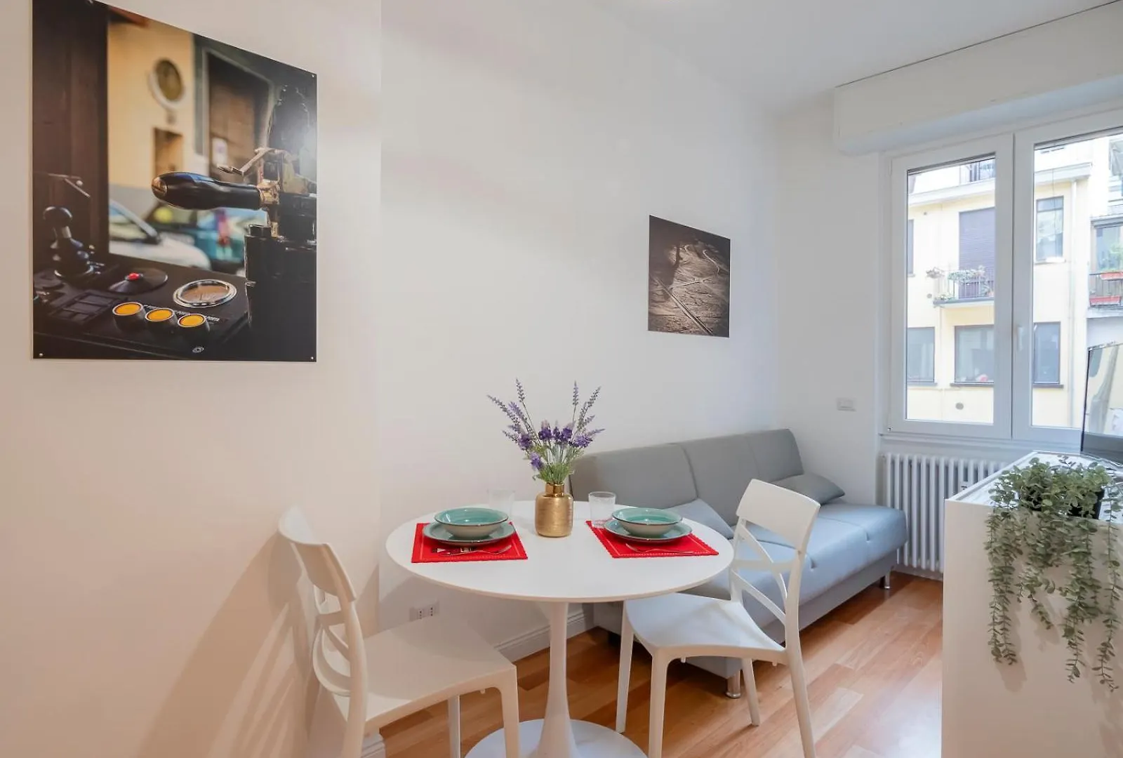 I Host Apartment - Gressoney 3 Milan Italy